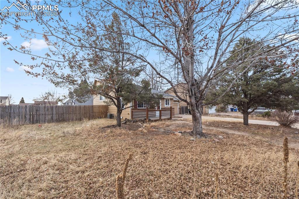 2105 Endicott Court photo 2