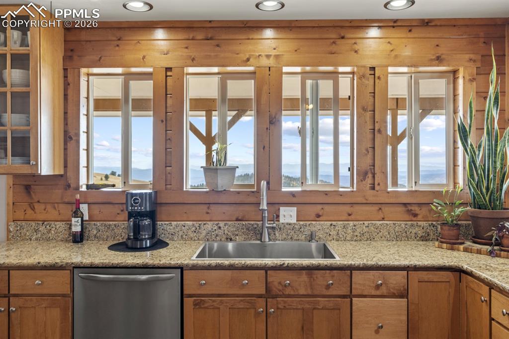 400 W Shideler Avenue photo 3