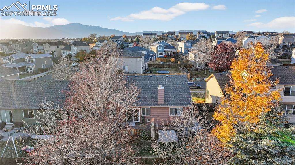 Located perfectly in a great neighborhood with colorful trees, and view of Pikes Peak!