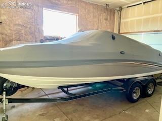 4th bay, high ceilings, plenty of room for your toys, boat not included!!