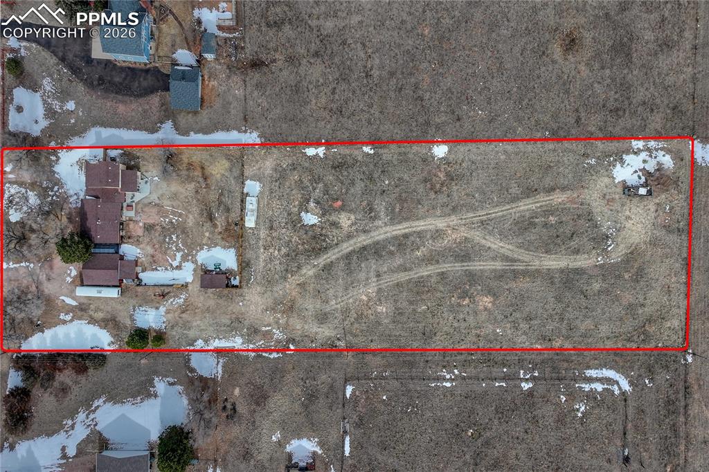 PROPERTY LINES ARE APPROXIMATE AND NOT A SURVEY