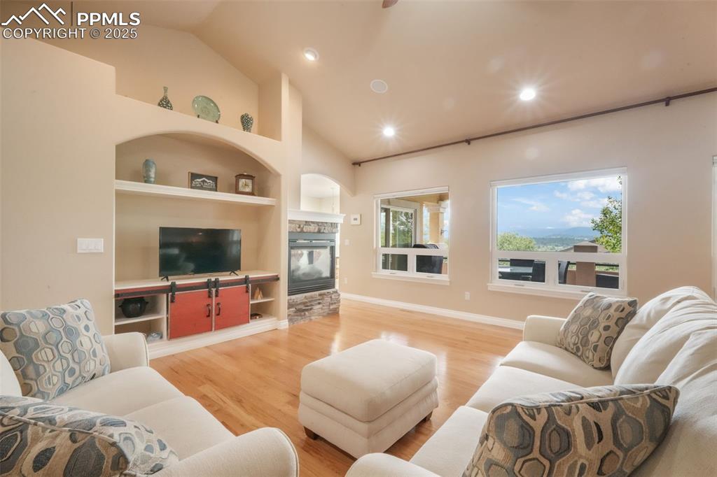 20316 High Pines Drive photo 3