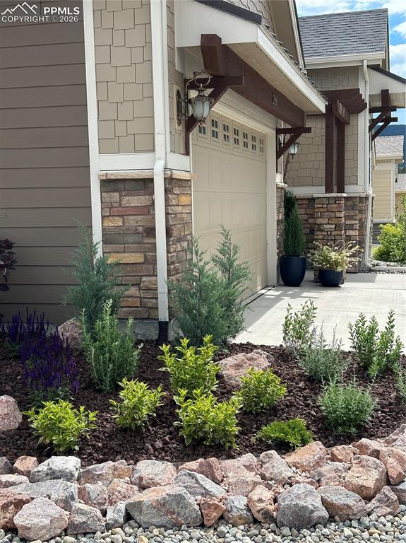 2557 Lake Of The Rockies Drive