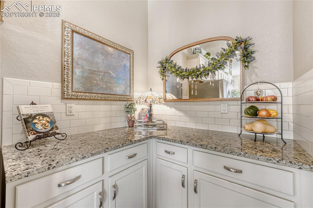 Additional Butler area off of kitchen. 