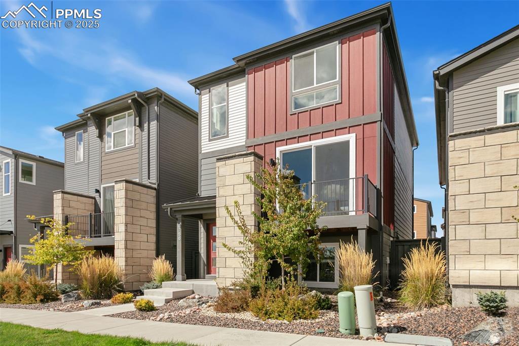 8756 Wolf Valley Drive photo 2