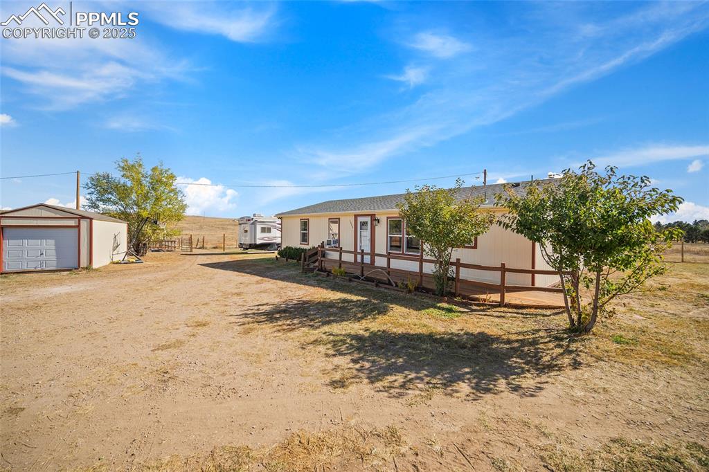 1355 Houseman Road photo 2