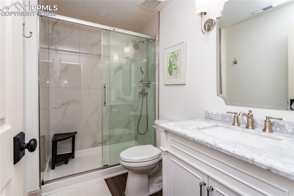 Lower level 3/4 Bath