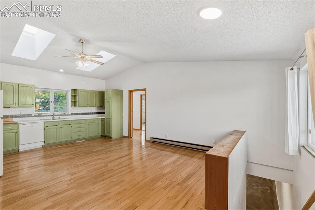 Lower Level has separate access 