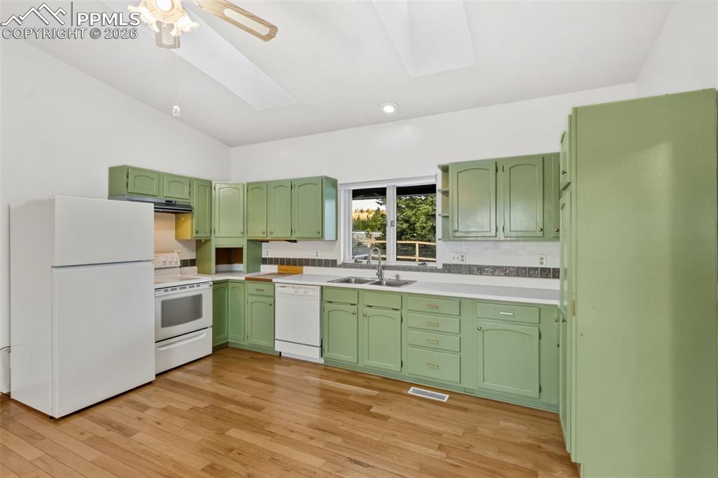 Open Kitchen Concept for older construction is amazing 