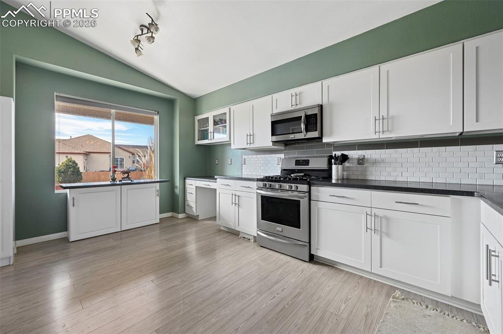 4910 Hawk Meadow Drive photo 3