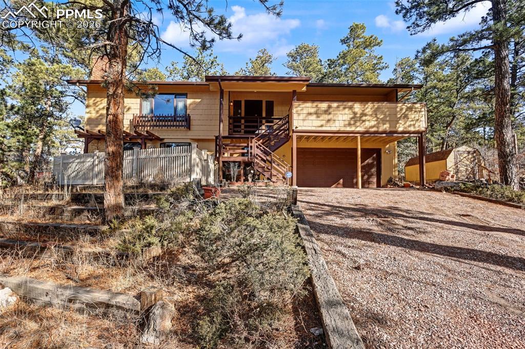 1040 Tari Drive photo 2