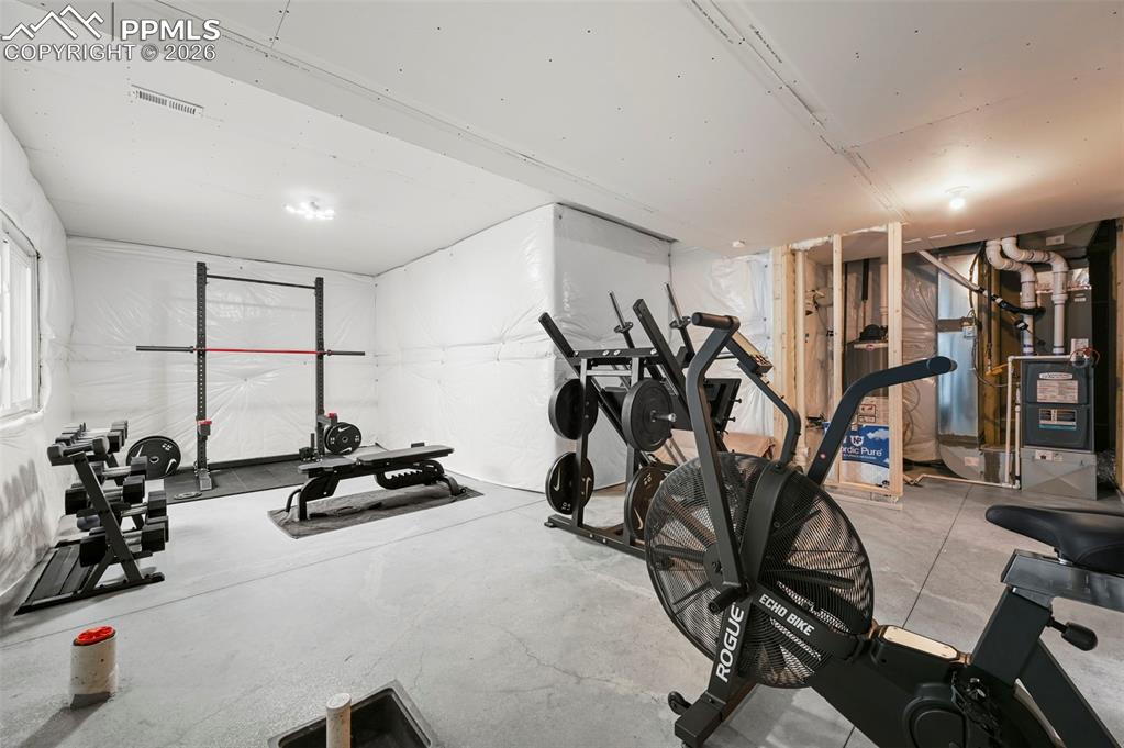 Exercise area with heating unit