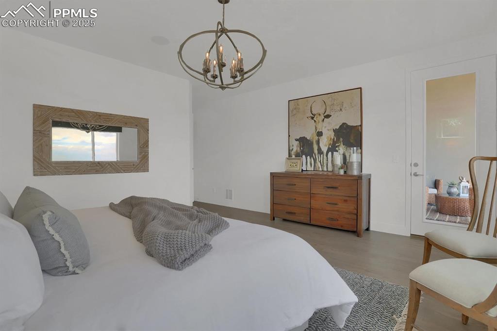 Same floorplan, different house to provide visual