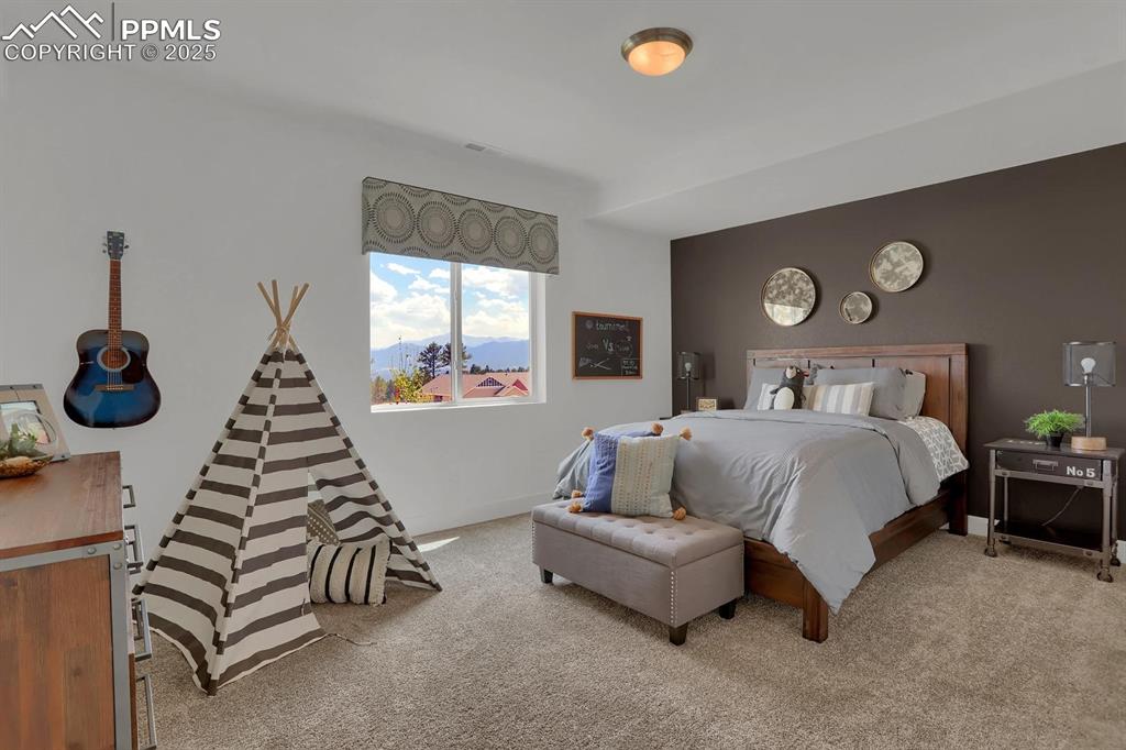 Same floorplan, different house to provide visual