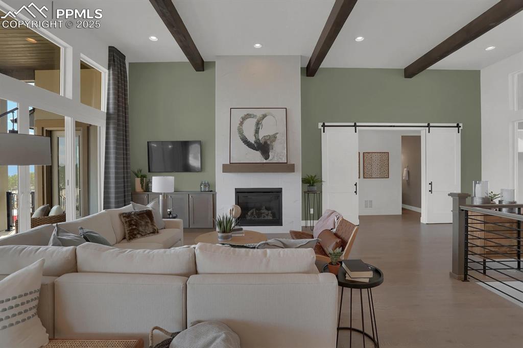 Same floorplan, different house to provide visual