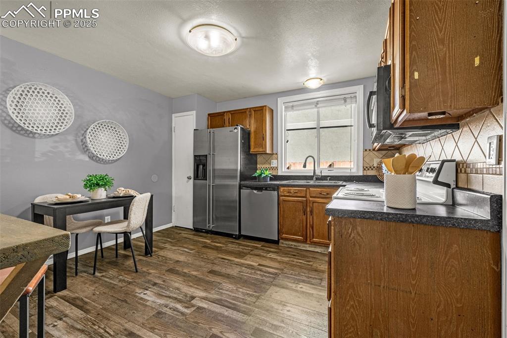 1810 Doherty Road photo 3