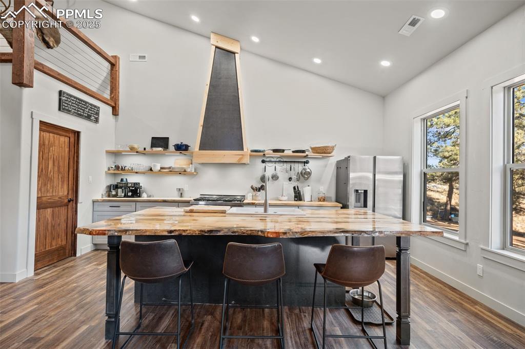 2270 Pikes Peak Drive