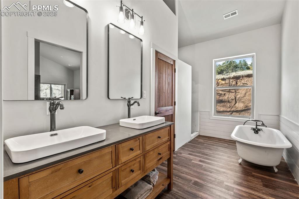 2270 Pikes Peak Drive