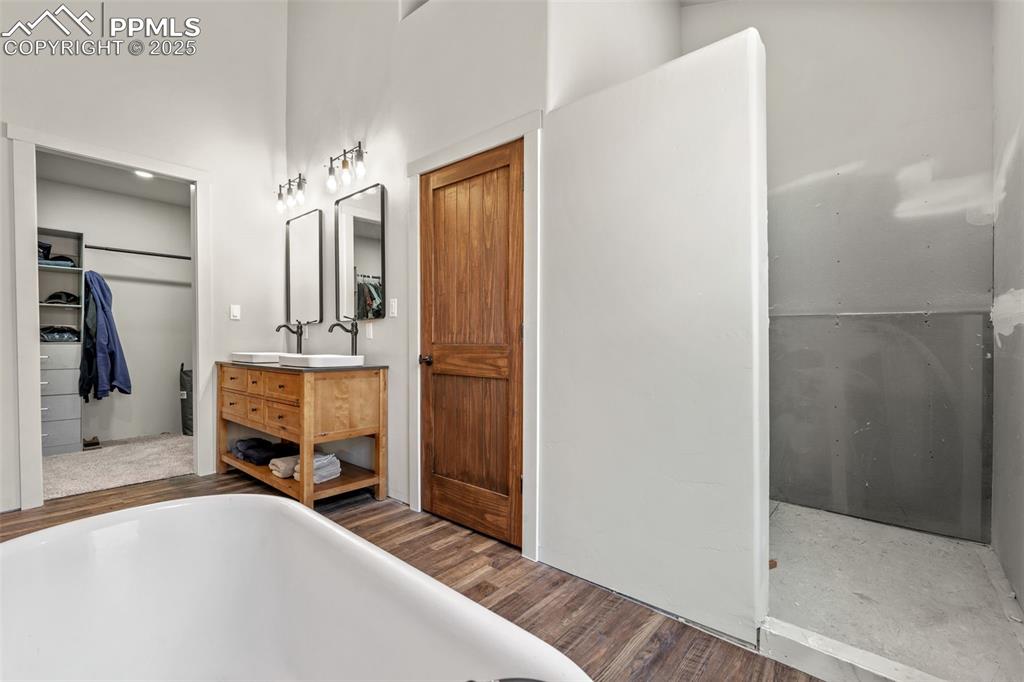 2270 Pikes Peak Drive