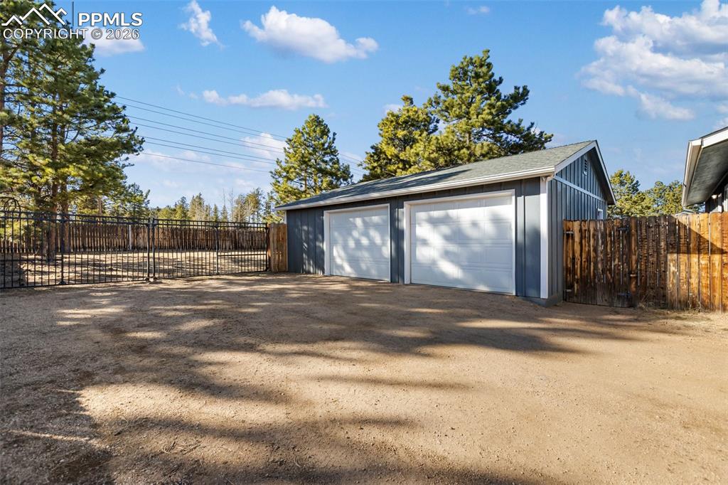 1220 Sundance Street photo 2