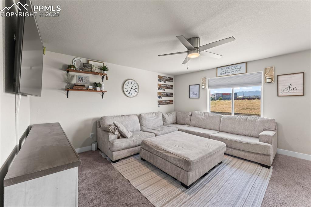 2954 Loot Drive photo 3